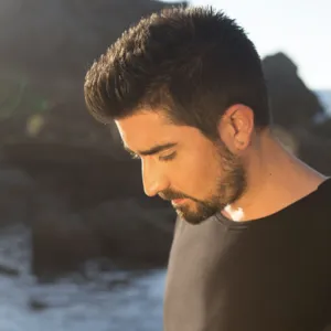 Alex Ubago